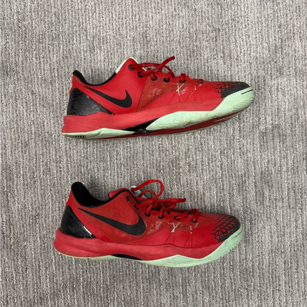 Nike Kobe 8 System Christmas Red Green Basketball Shoes Men’s